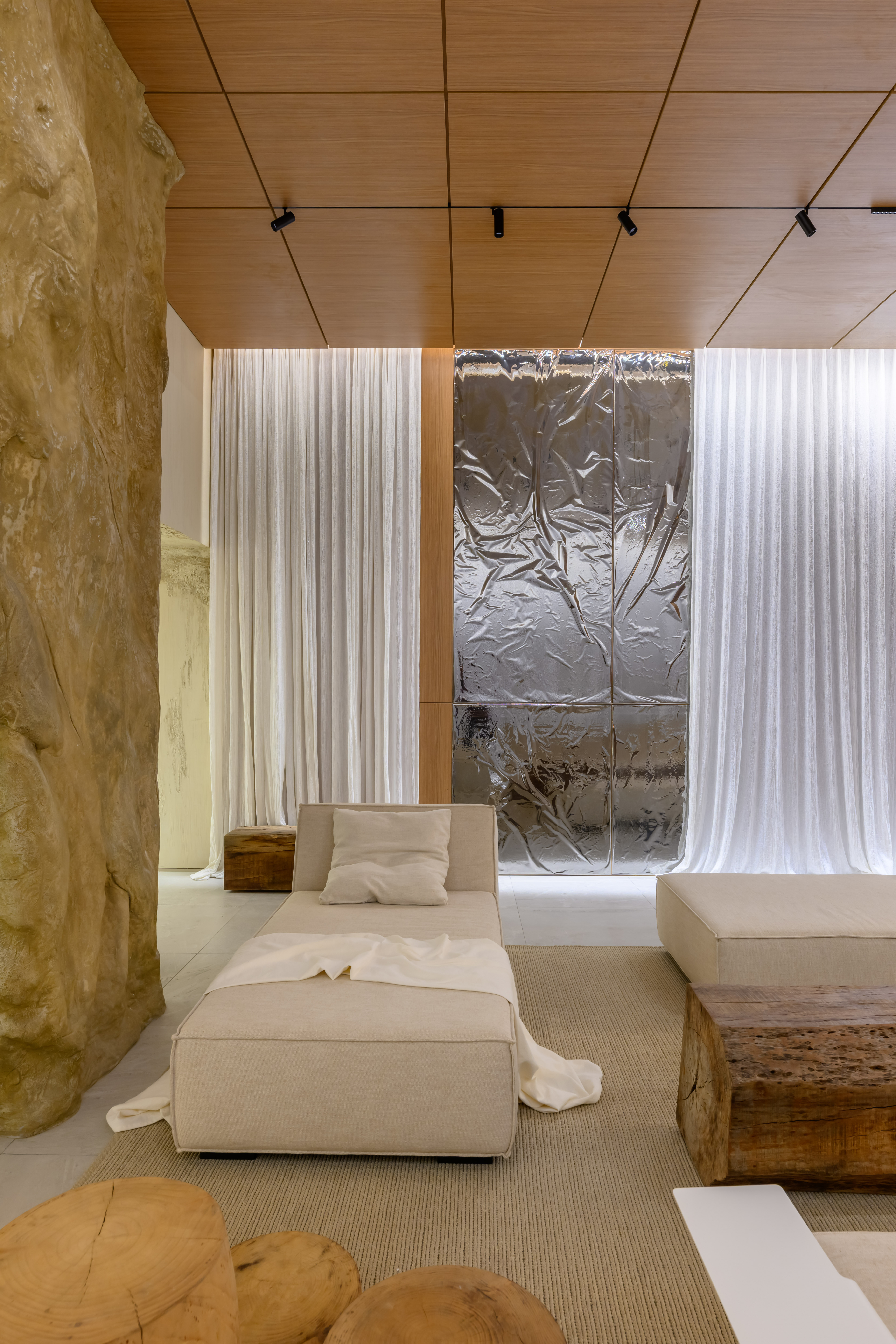 espacio living con transiciones ATRIM