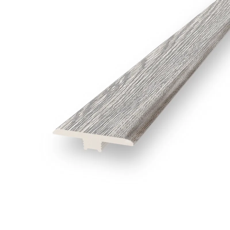 Perfil Step Cromo Mate 26x8mm escalera vinílico, protección y terminación prolija de peldaños