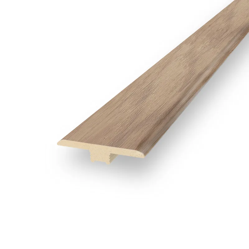 Perfil Step Cromo Mate 26x8mm escalera vinílico, protección y terminación prolija de peldaños