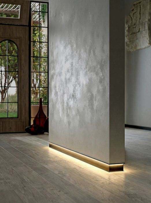 Diseño interior con revestimientos decorativos e iluminación integrada Atrim
