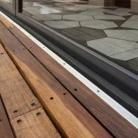 Ángulo Irregular Cromo Mate 8,5 mm x 25 mm x 2,5 m - ALUMINIO